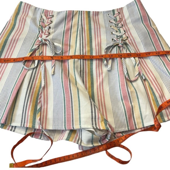 Striped lace up shorts Size L - Picture 3 of 12